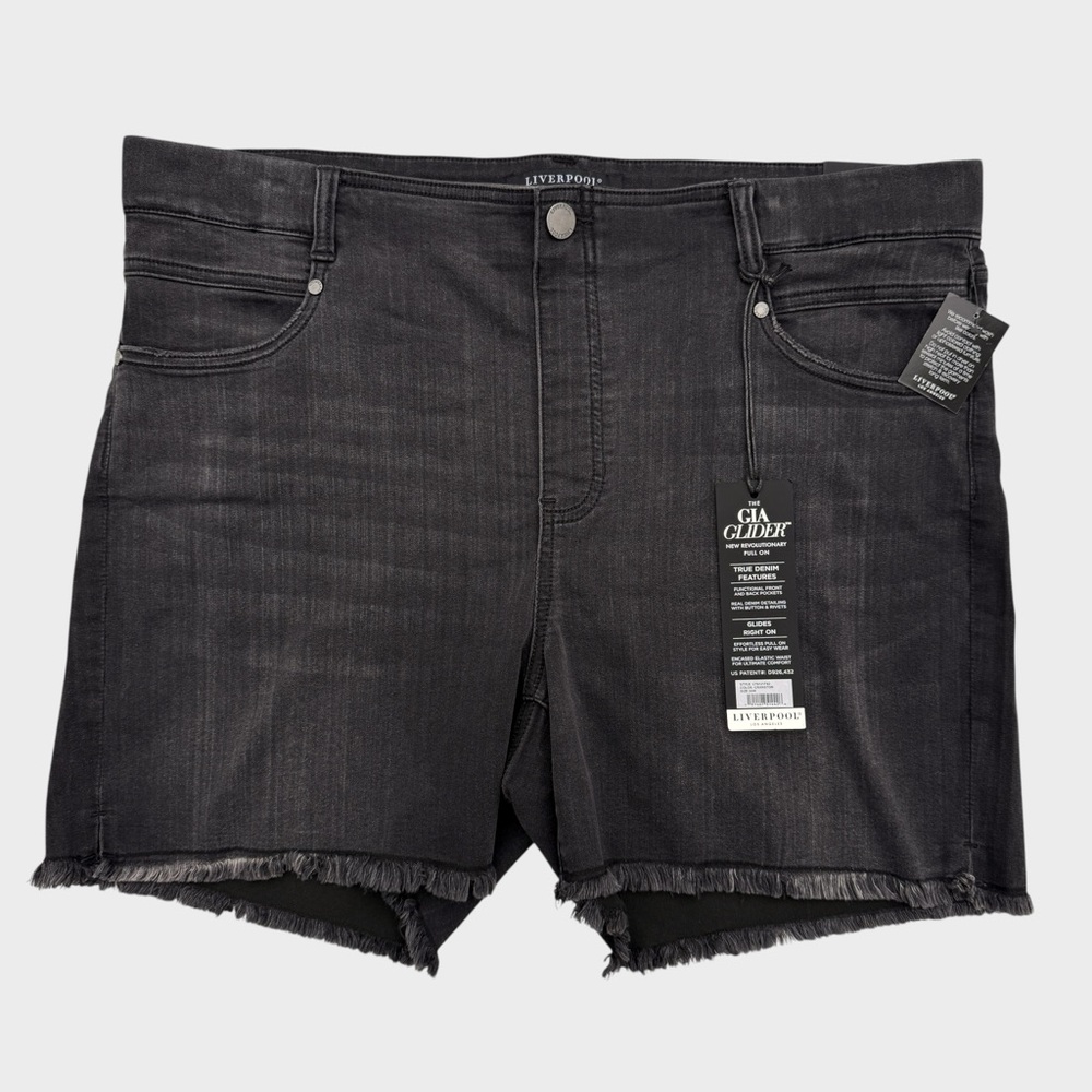 Liverpool Gia Glider Pull On Shorts Black Size 20W